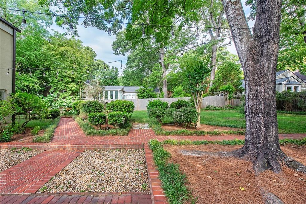 573 Collier Road Northwest Atlanta, GA 30318 - Photo 26 of 58