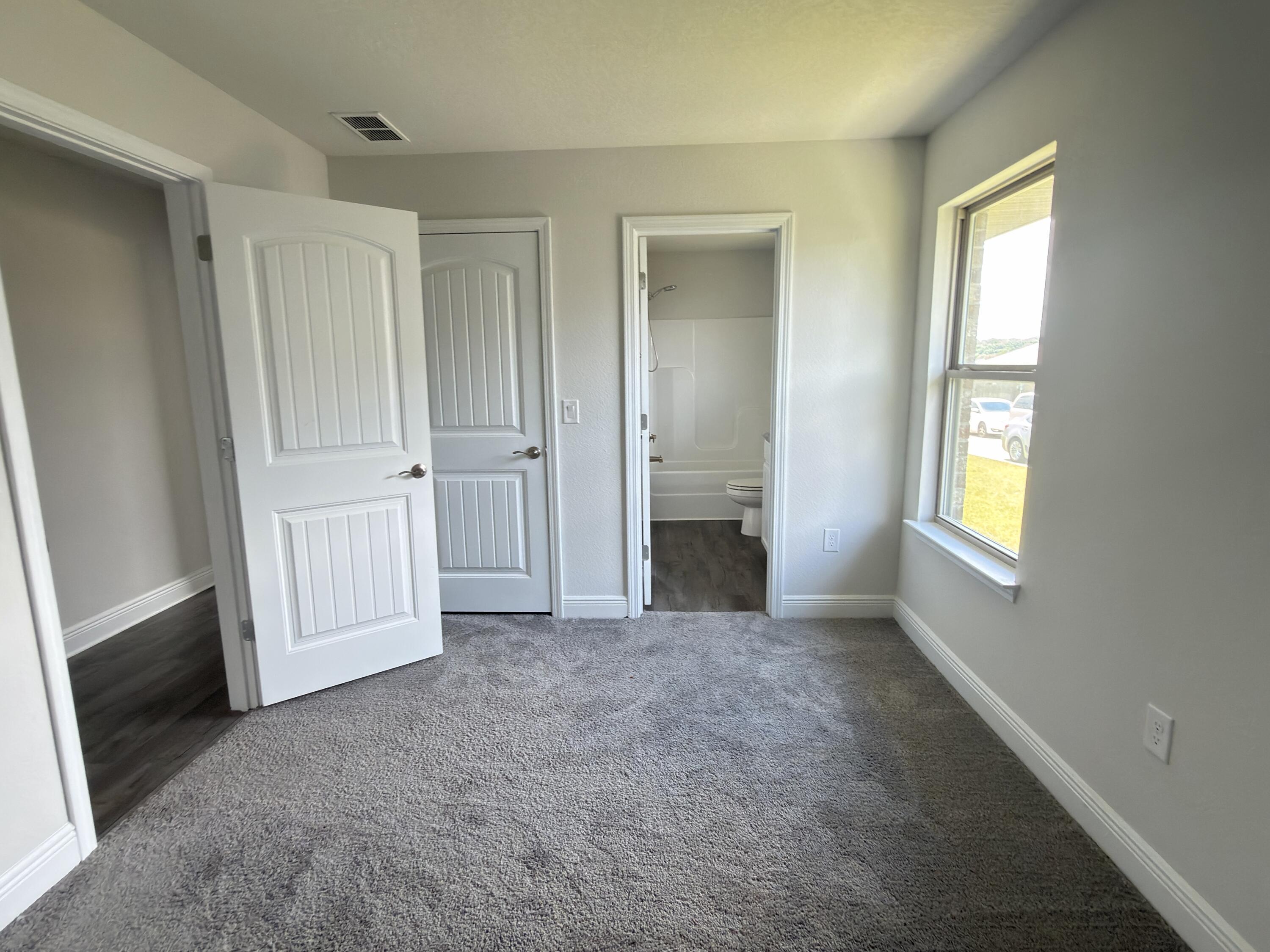 2112 Queen Street Crestview, FL 32536 - Photo 12 of 26 bed 3 view 2