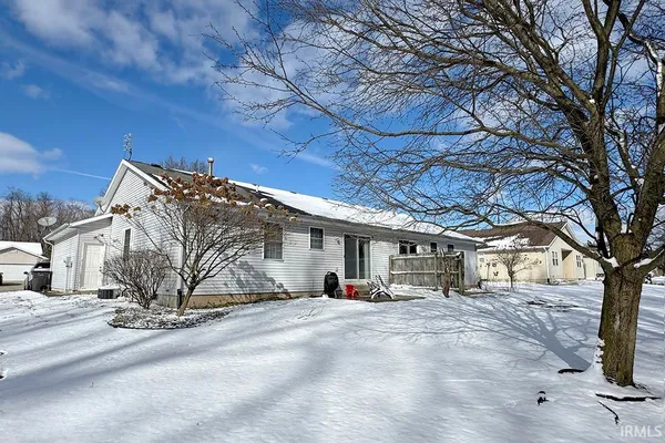 $199,900 | 2015 Autumn Ridge Lane, Elkhart, IN 46514