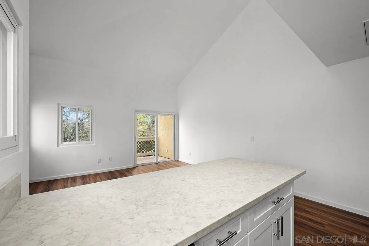 2742 A Street, Unit 202 San Diego, CA 92102 - Photo 12 of 22 an empty room with windows