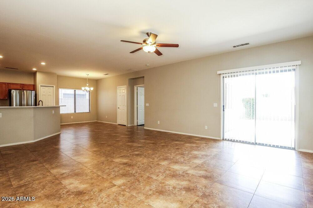 505 West Del Rio Lane Avondale, AZ 85323 - Photo 3 of 16 Photo #3