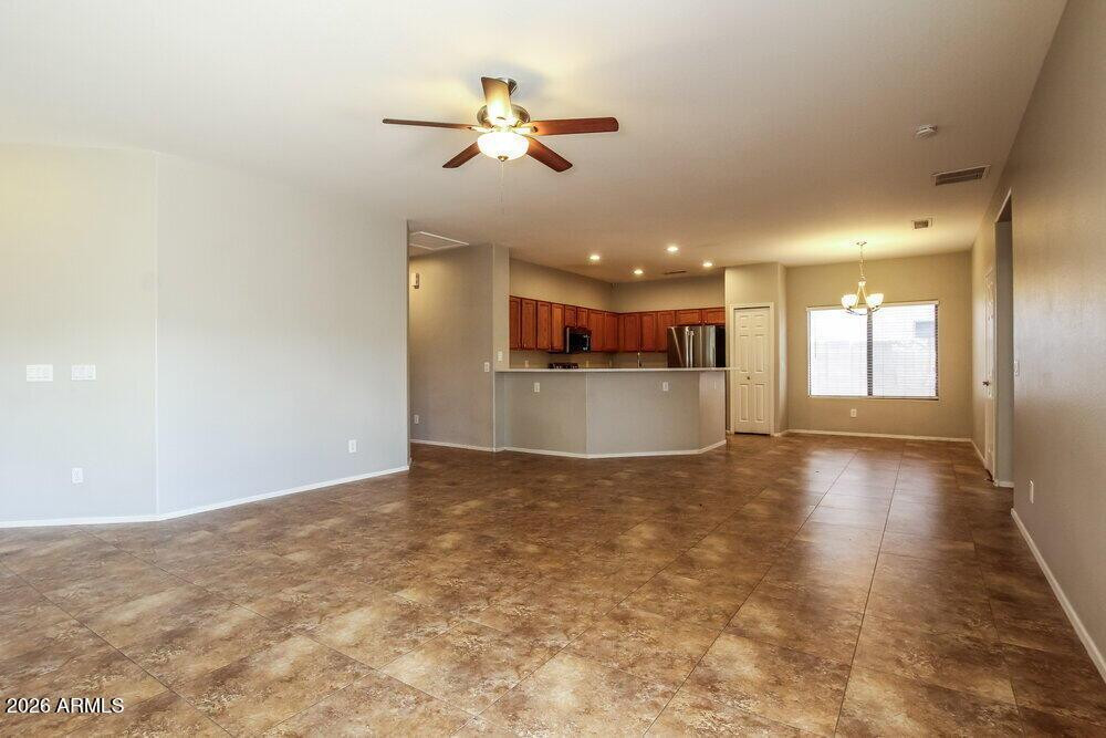 505 West Del Rio Lane Avondale, AZ 85323 - Photo 4 of 16 Photo #4