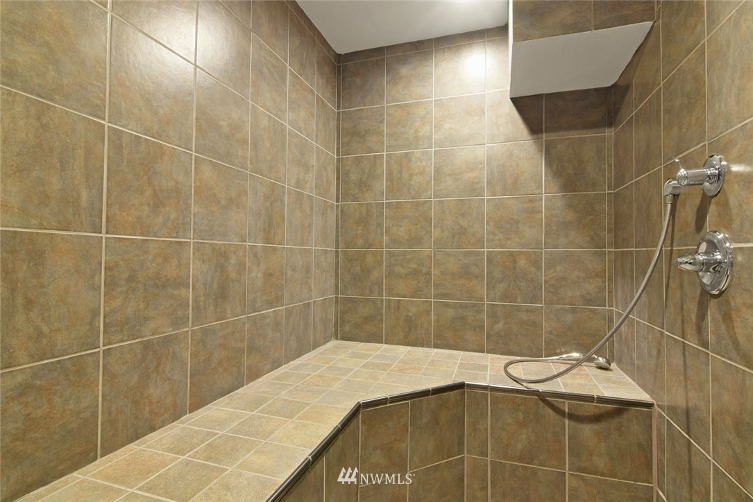 19 170th Place Southeast Bothell, WA 98012 - Photo 18 of 23