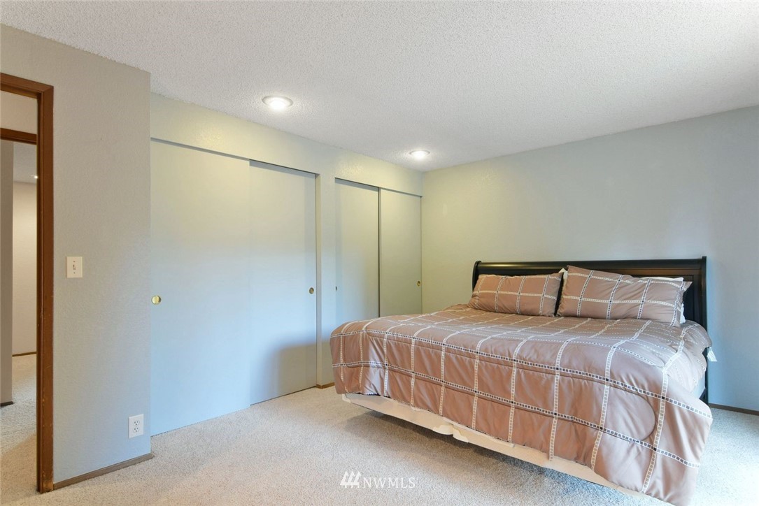 19 170th Place Southeast Bothell, WA 98012 - Photo 8 of 23