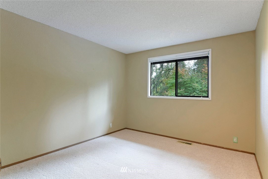19 170th Place Southeast Bothell, WA 98012 - Photo 10 of 23