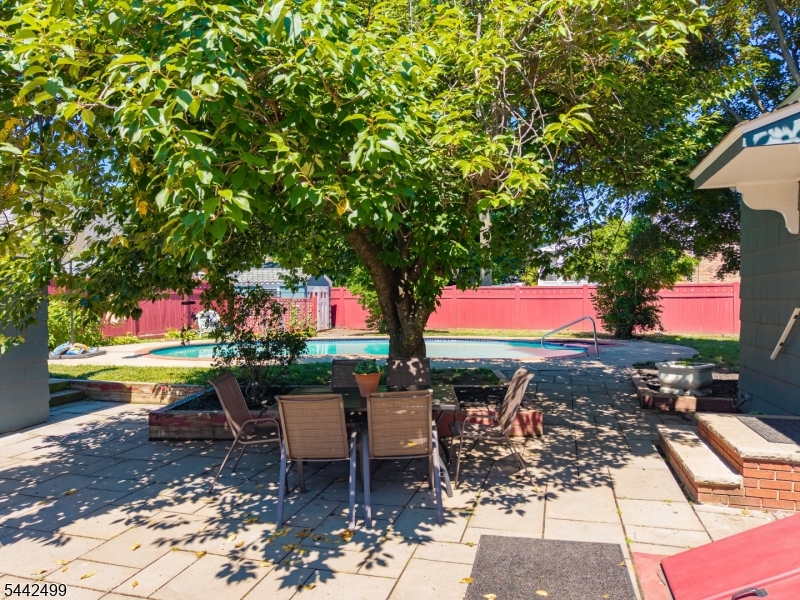 1100 Edgewood Road Elizabeth, NJ 07208 - Photo 34 of 42