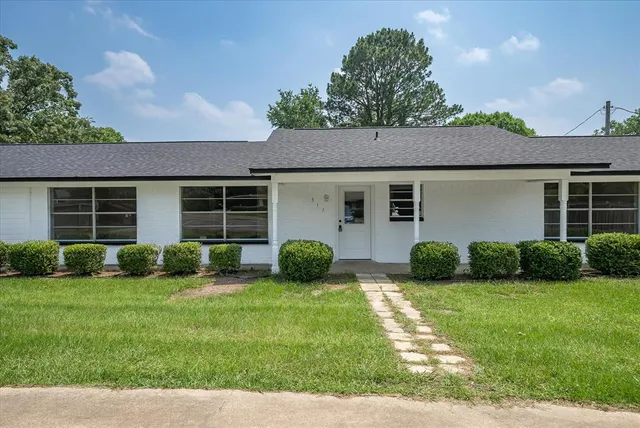 $435,000 | 510 Bradburn Road, Unit 510 512 514, Grand Saline, TX 75140