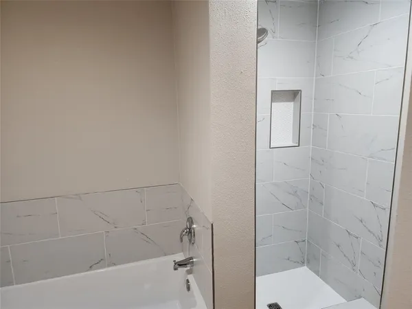 $435,000 | 510 Bradburn Road, Unit 510 512 514, Grand Saline, TX 75140