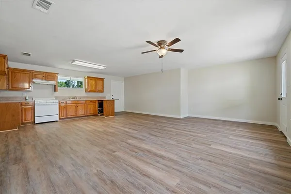 $435,000 | 510 Bradburn Road, Unit 510 512 514, Grand Saline, TX 75140