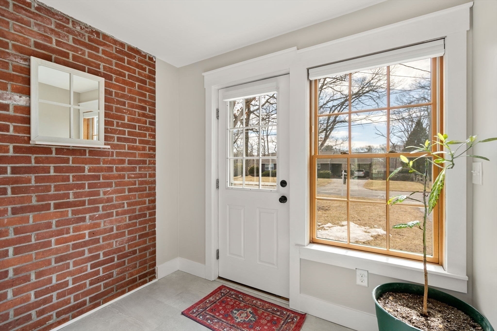 31 Sunset Drive Northborough, MA 01532 - Photo 4 of 33 a view of an empty room and window