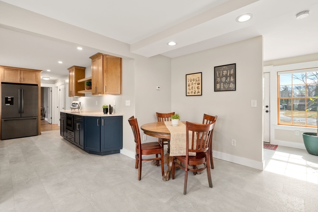 31 Sunset Drive Northborough, MA 01532 - Photo 7 of 33 a view of a dining room with furniture