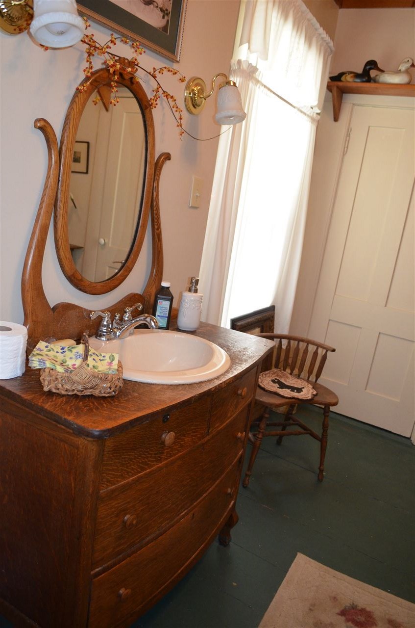 6 Pond Street Ludlow, VT 05149 - Photo 13 of 26 Gallery Image 13