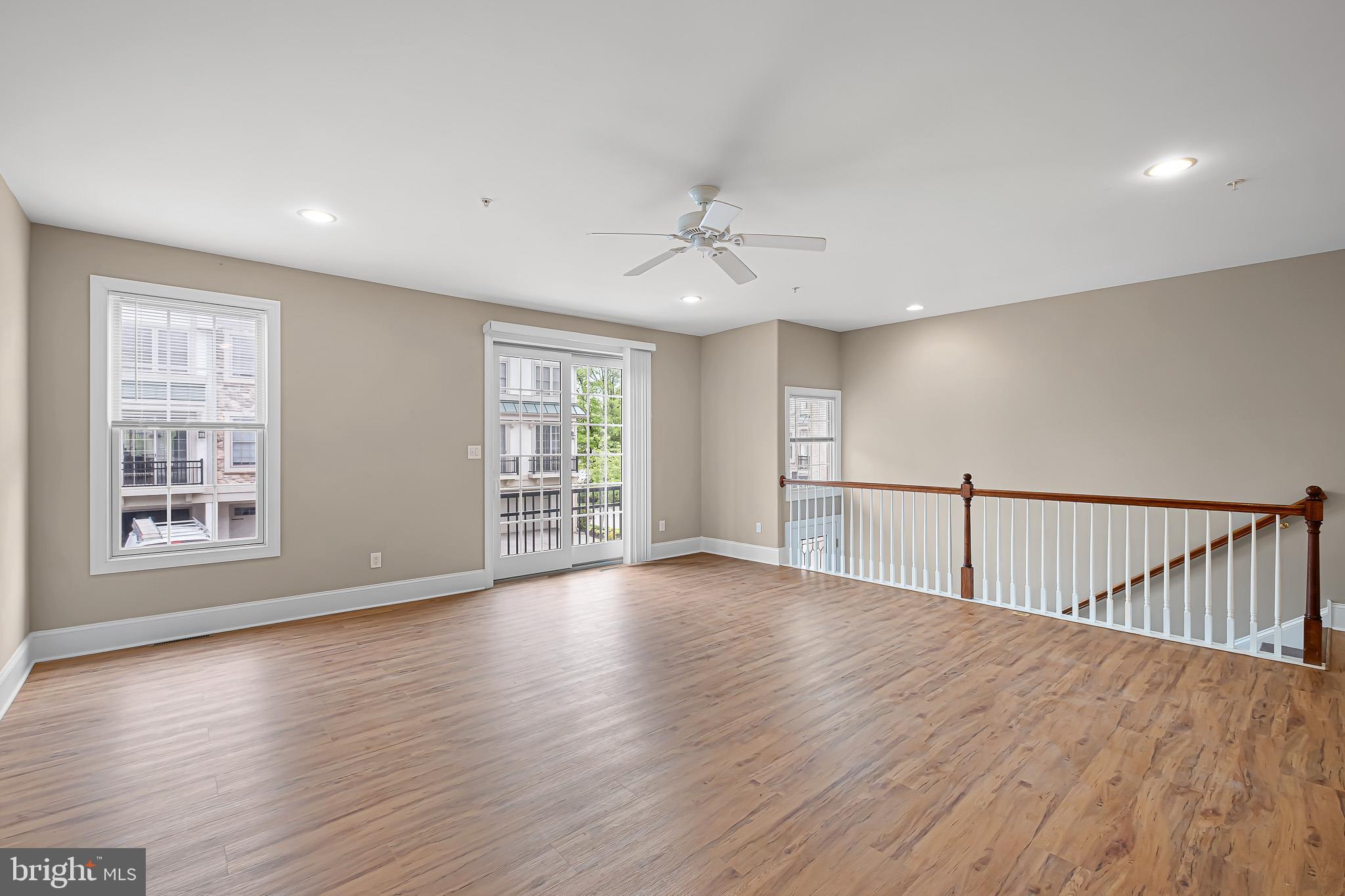 104 Sutton Way Newark, DE 19711 - Photo 6 of 27 Family Room