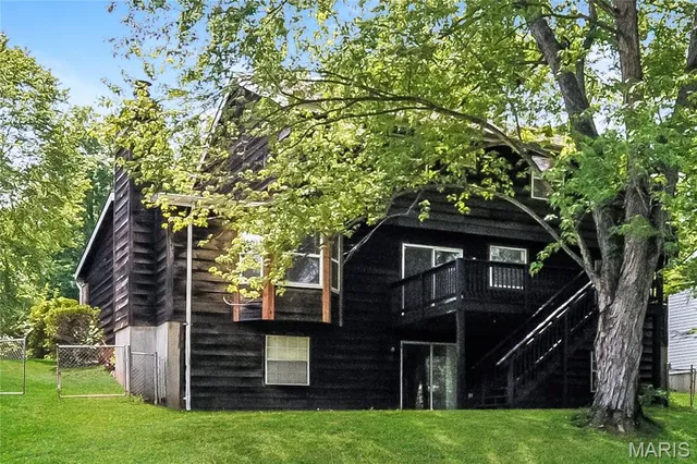 $2,555 | 12720 Coachlight Square Drive, Florissant, MO 63033