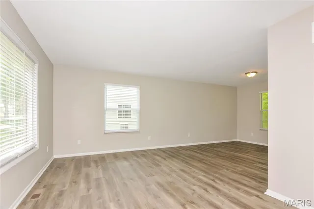 $2,555 | 12720 Coachlight Square Drive, Florissant, MO 63033