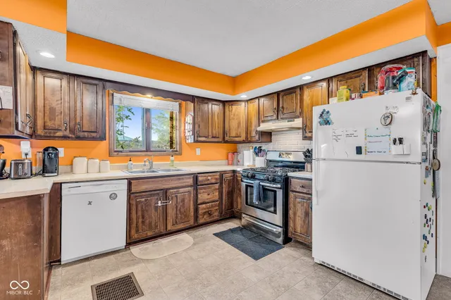 $205,000 | 8113 County Road 750 West, Waveland, IN 47989