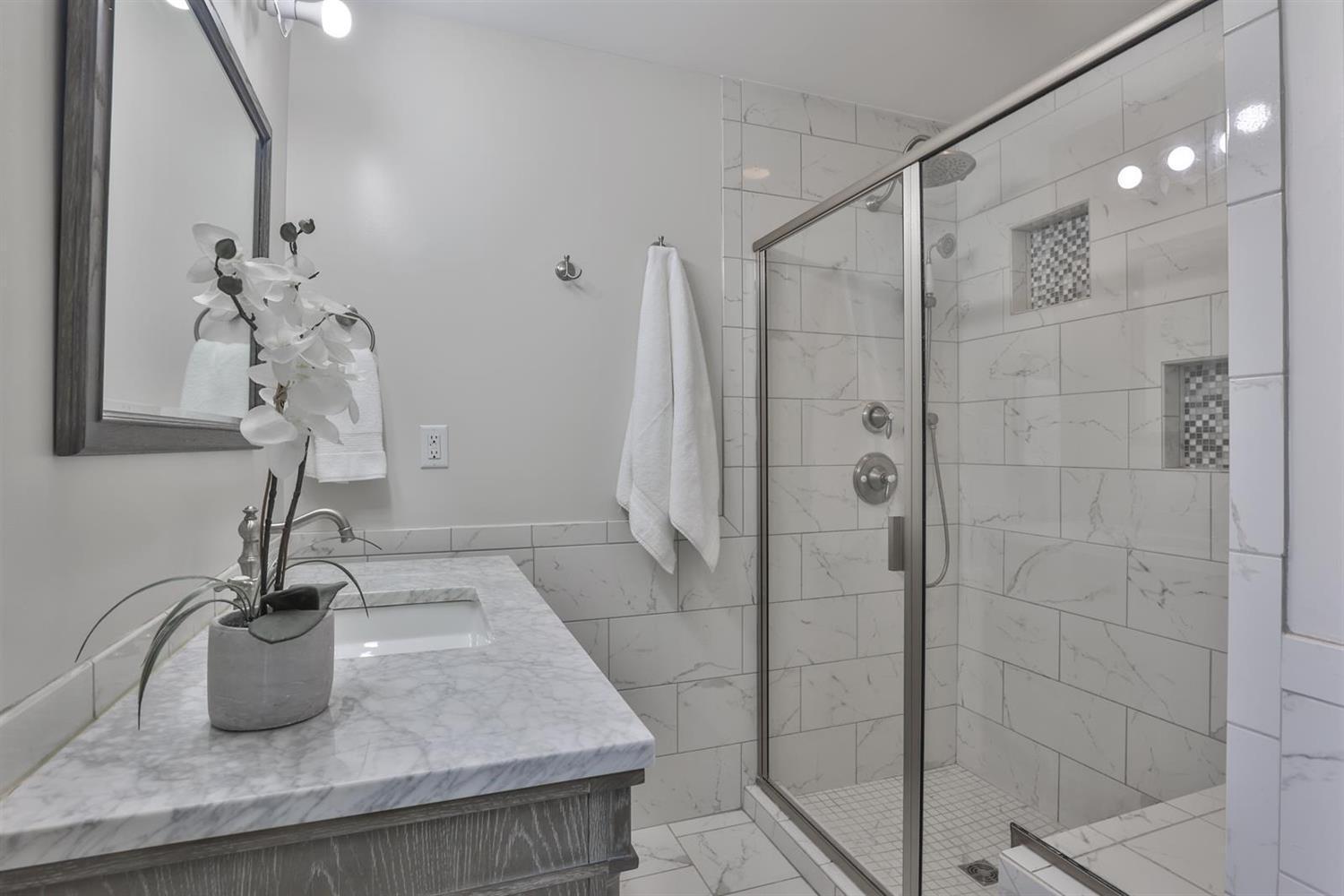 6908 Thorndike Road Mariemont, OH 45227 - Photo 27 of 33