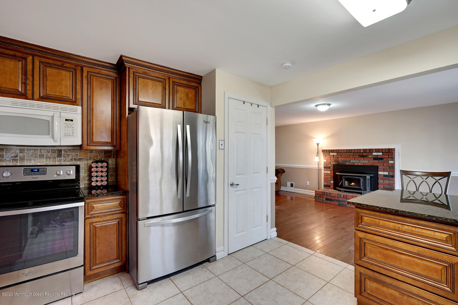 18 Ashford Road Jackson, NJ 08527 - Photo 15 of 46 18 Ashford Rd Jackson Township-large-027
