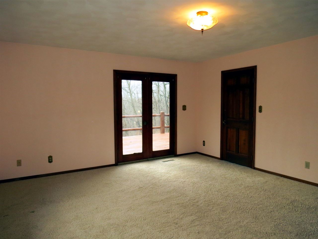 12444 Quail Ridge Close Rockton, IL 61072 - Photo 14 of 24 an empty room with windows and closet
