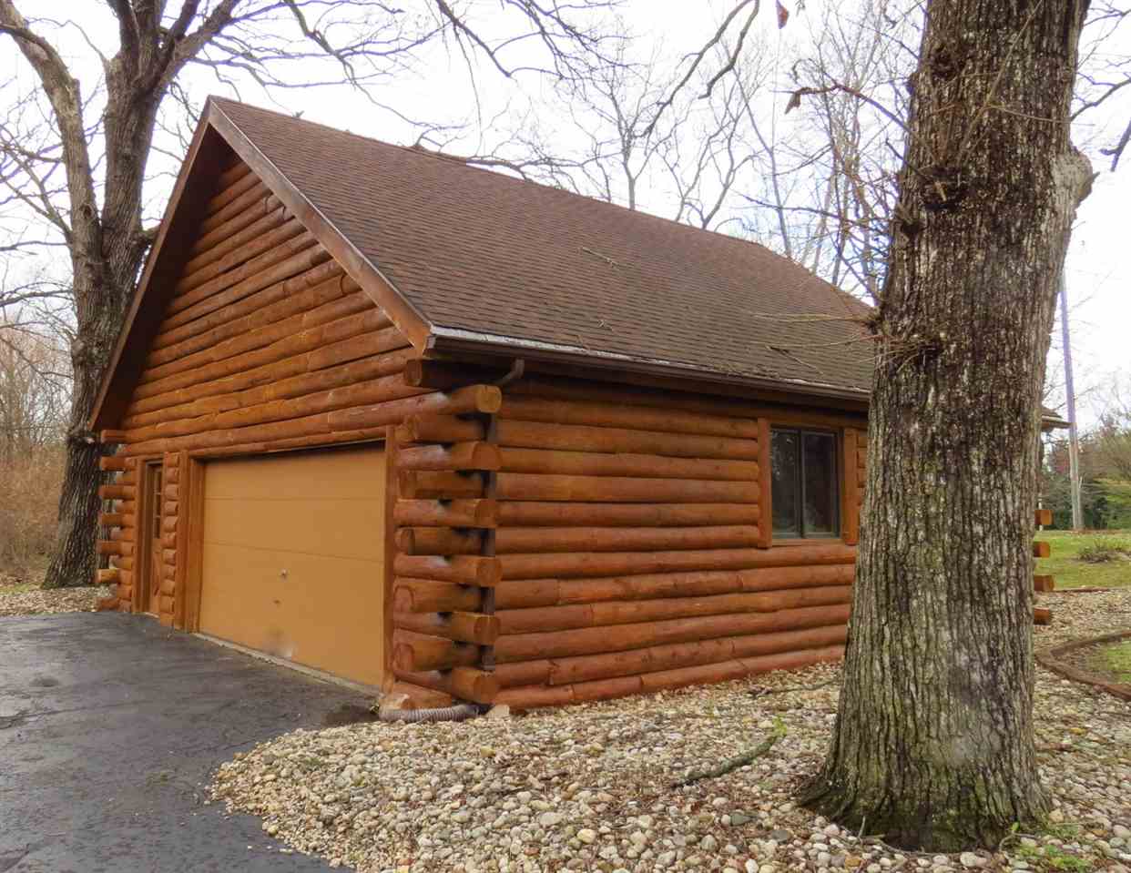 12444 Quail Ridge Close Rockton, IL 61072 - Photo 6 of 24 a backyard of a house