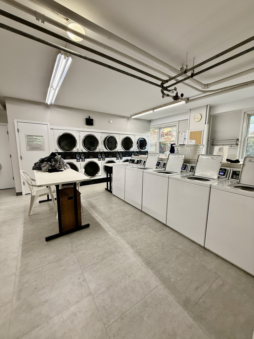 2909 North Sheridan Road, Unit 1212 Chicago, IL 60657 - Photo 19 of 20