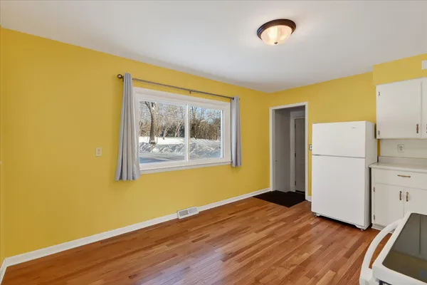 $274,900 | 8949 Stadium Drive, Kalamazoo, MI 49009