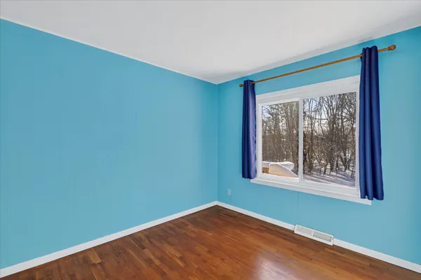 $274,900 | 8949 Stadium Drive, Kalamazoo, MI 49009