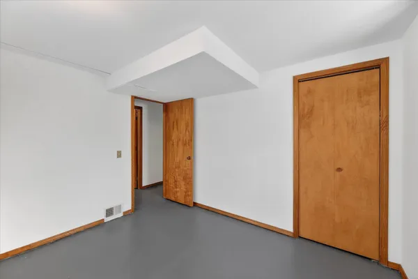 $274,900 | 8949 Stadium Drive, Kalamazoo, MI 49009