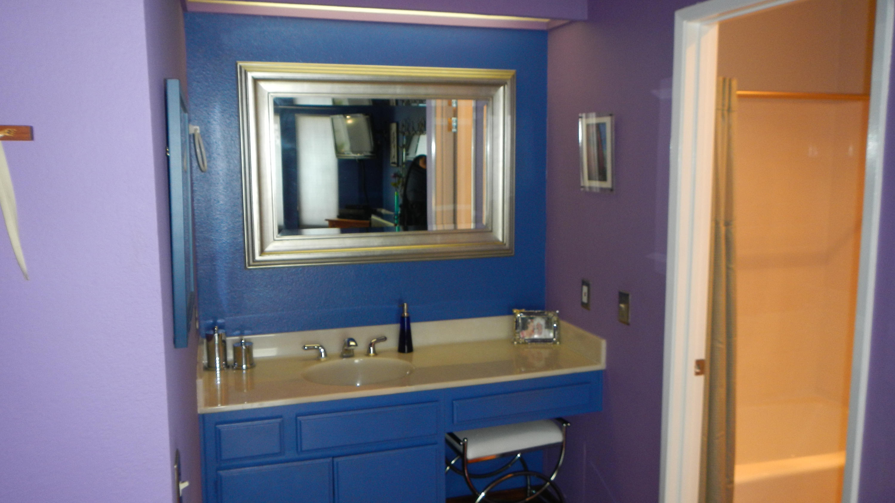 4640 Eastbourne Oxnard, CA 93035 - Photo 31 of 49 a bathroom with a sink and a mirror