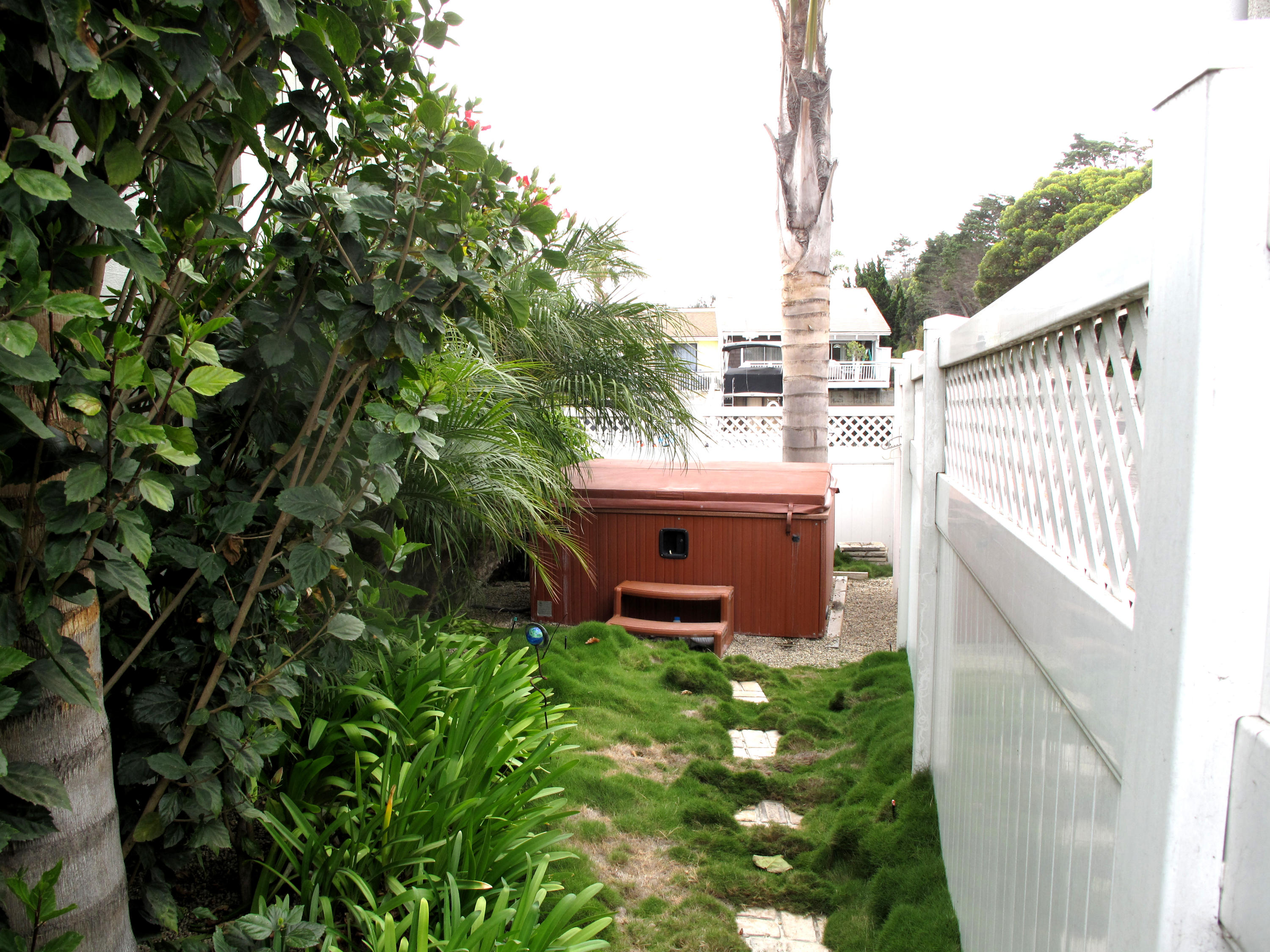 4640 Eastbourne Oxnard, CA 93035 - Photo 38 of 49 a view of a house with a backyard