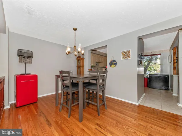 $2,975 | 12461 Quail Woods Drive, Germantown, MD 20874