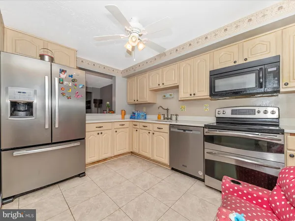 $2,975 | 12461 Quail Woods Drive, Germantown, MD 20874