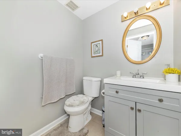 $2,975 | 12461 Quail Woods Drive, Germantown, MD 20874