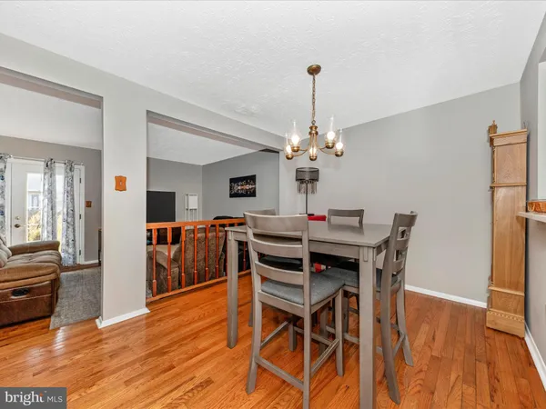 $2,975 | 12461 Quail Woods Drive, Germantown, MD 20874