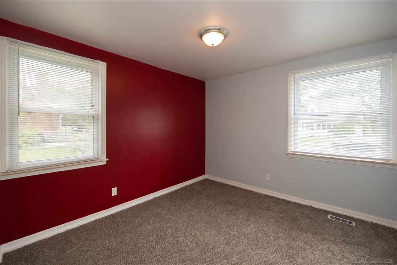 21175 Behrendt Avenue Warren, MI 48091 - Photo 22 of 37