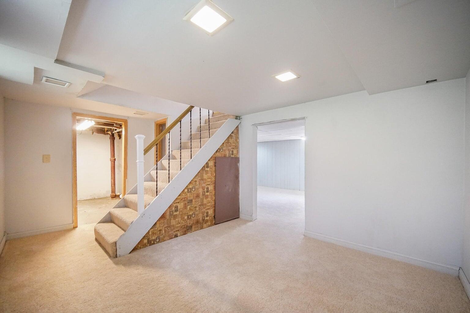 7230 McLaughlin Avenue Hammond, IN 46324 - Photo 12 of 15 1536x1024