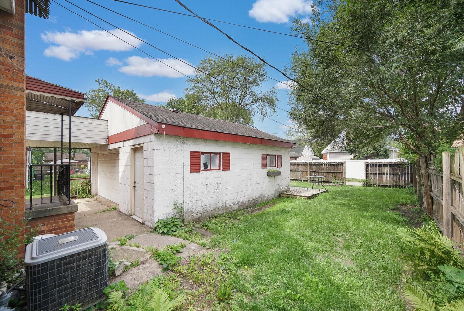 7230 McLaughlin Avenue Hammond, IN 46324 - Photo 14 of 15 1527x1024