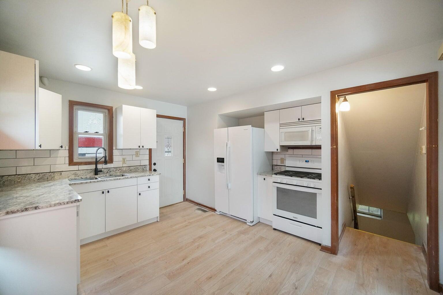 7230 McLaughlin Avenue Hammond, IN 46324 - Photo 6 of 15 1536x1024