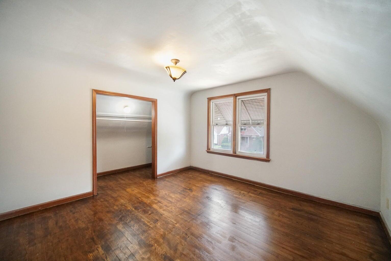 7230 McLaughlin Avenue Hammond, IN 46324 - Photo 10 of 15 1533x1024