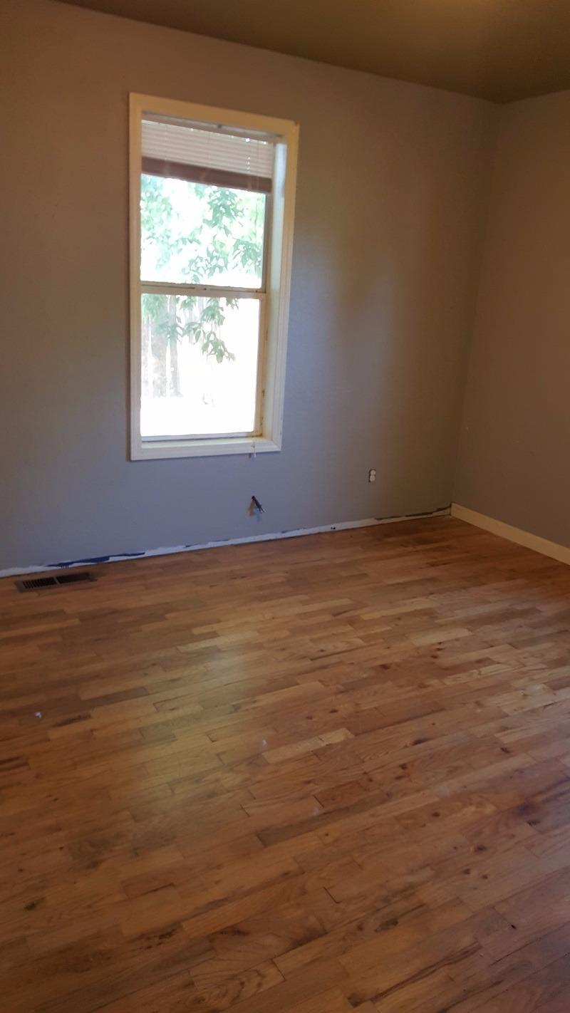 215 Maple Street Central Point, OR 97502 - Photo 14 of 17 Additional Photo