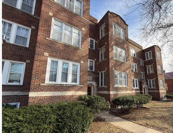 $89,900 | 408 North State Street, Unit 12, Champaign, IL 61820
