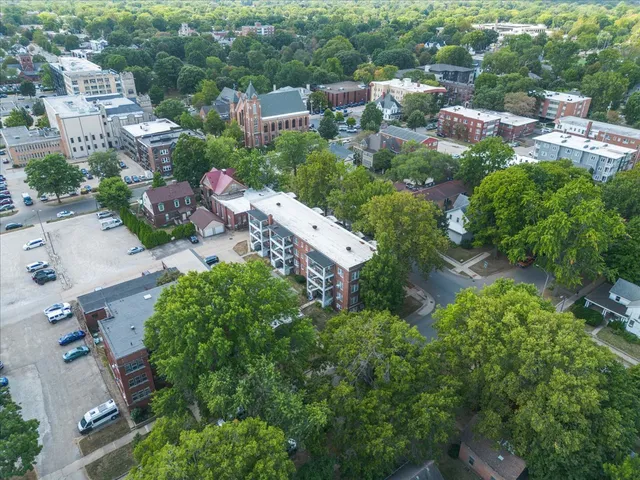 $96,000 | 408 North State Street, Unit 12, Champaign, IL 61820