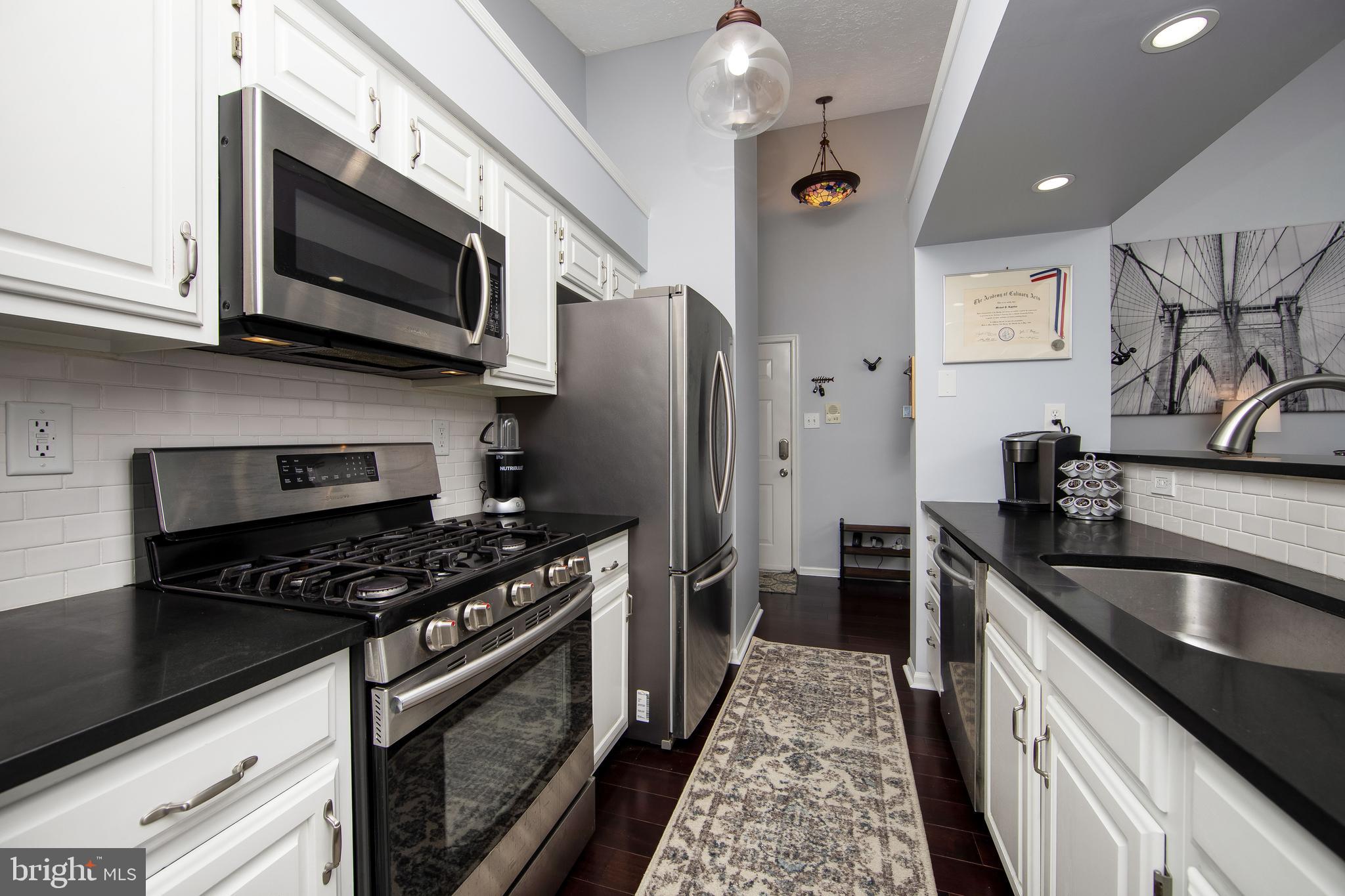 84 Eldon Way Marlton, NJ 08053 - Photo 8 of 24