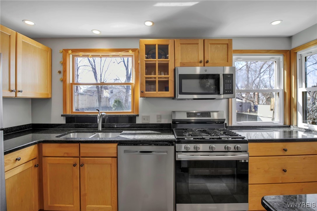 497 Mt Vernon Road Amherst, NY 14226 - Photo 13 of 46