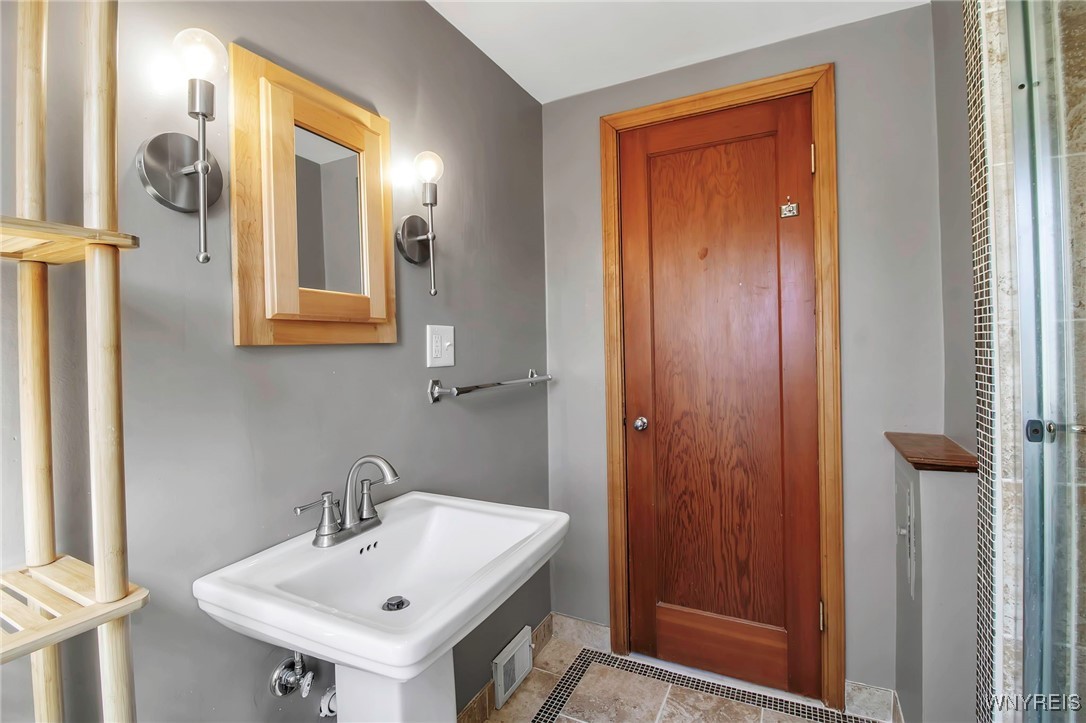 497 Mt Vernon Road Amherst, NY 14226 - Photo 26 of 46