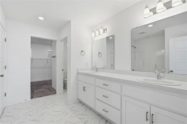 $525,000 | 2765 Southwest 11th Street, Lee's Summit, MO 64081