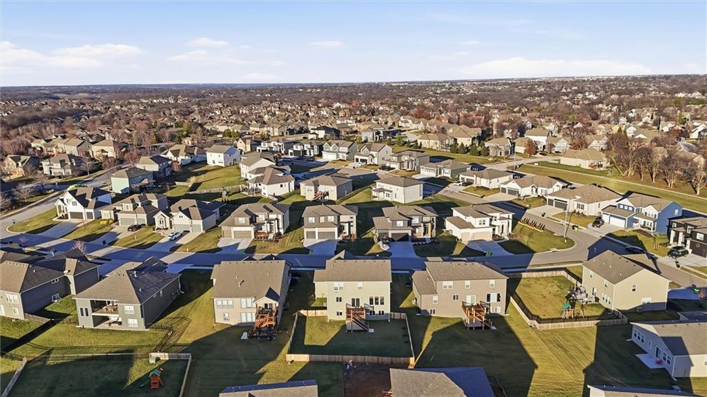 2765 Southwest 11th Street Lee's Summit, MO 64081 - Photo 42 of 55