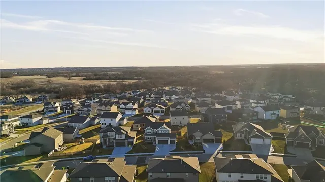 $525,000 | 2765 Southwest 11th Street, Lee's Summit, MO 64081