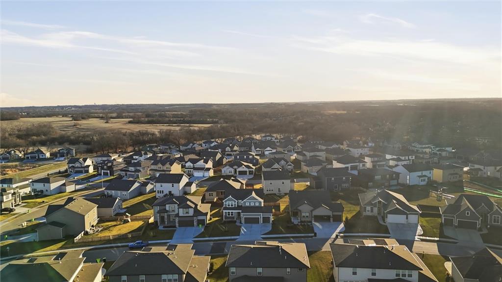 2765 Southwest 11th Street Lee's Summit, MO 64081 - Photo 43 of 55