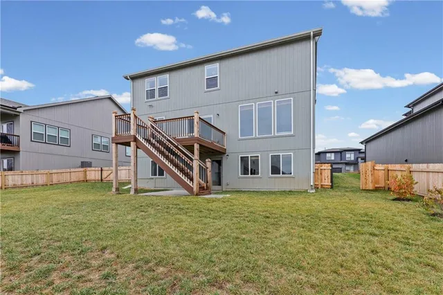 $525,000 | 2765 Southwest 11th Street, Lee's Summit, MO 64081